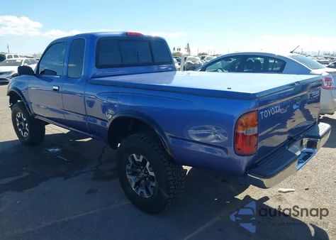 1999 Toyota Tacoma Prerunner V6 z USA, uszkodzony, nr VIN 4TASN92N3XZ434826